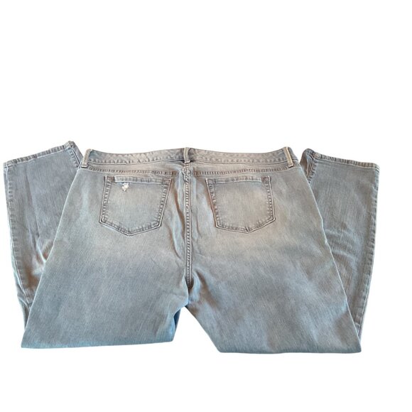 NWOT Torrid Boyfriend Straight Vintage Stretch Distressed Ripped Jeans 22R Light - Picture 3 of 12